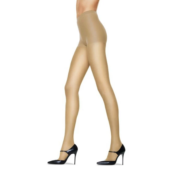 Outlet π Hanes Silk Reflections Control Top Reinforced Toe Pantyhose Travel Buff π―